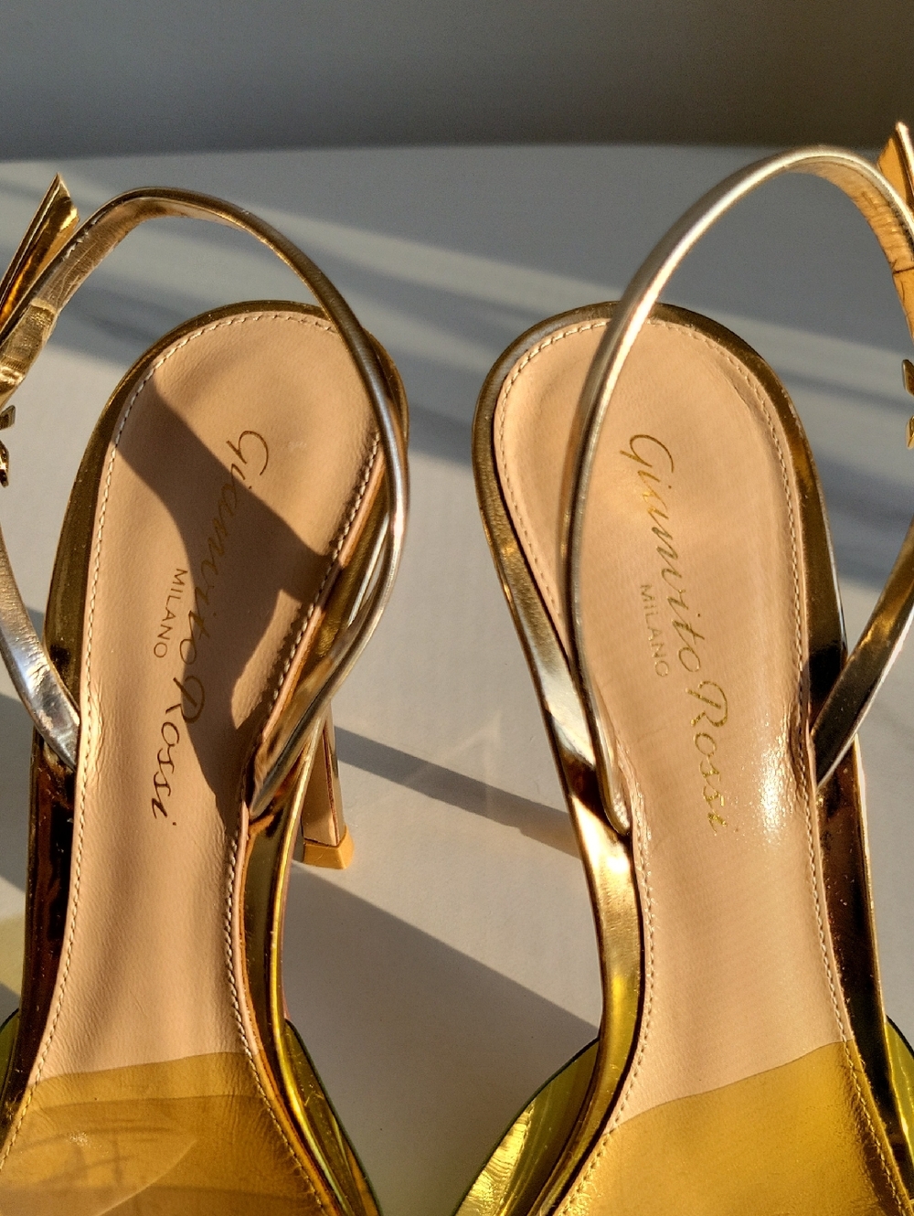 Gianvito Rossi Pointed Toe Yellow Transparent Slingback Pumps - Picture 11 of 16